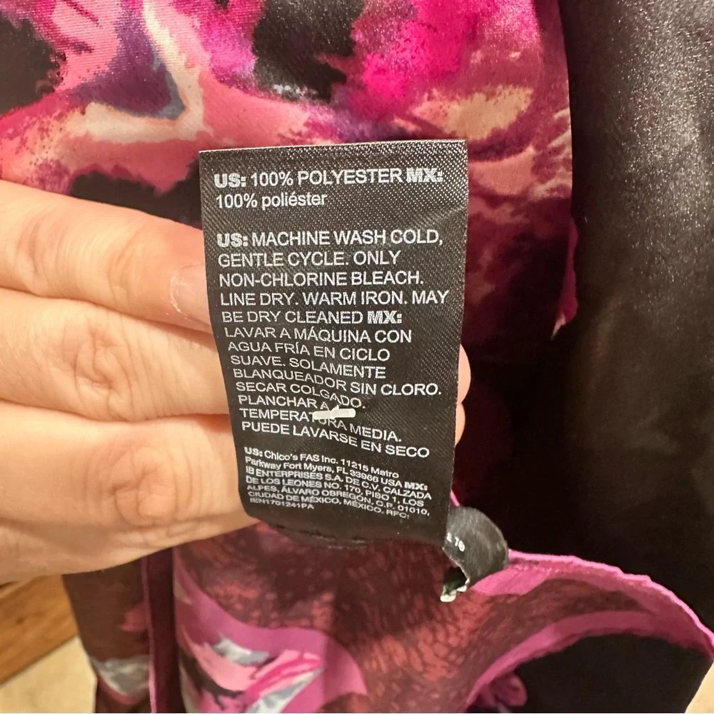 White House Black Market Viola Oblong Scarf – OS – Cabernet Satin